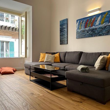 Cala Nera Luxury Apartment Palermo Bagian luar foto