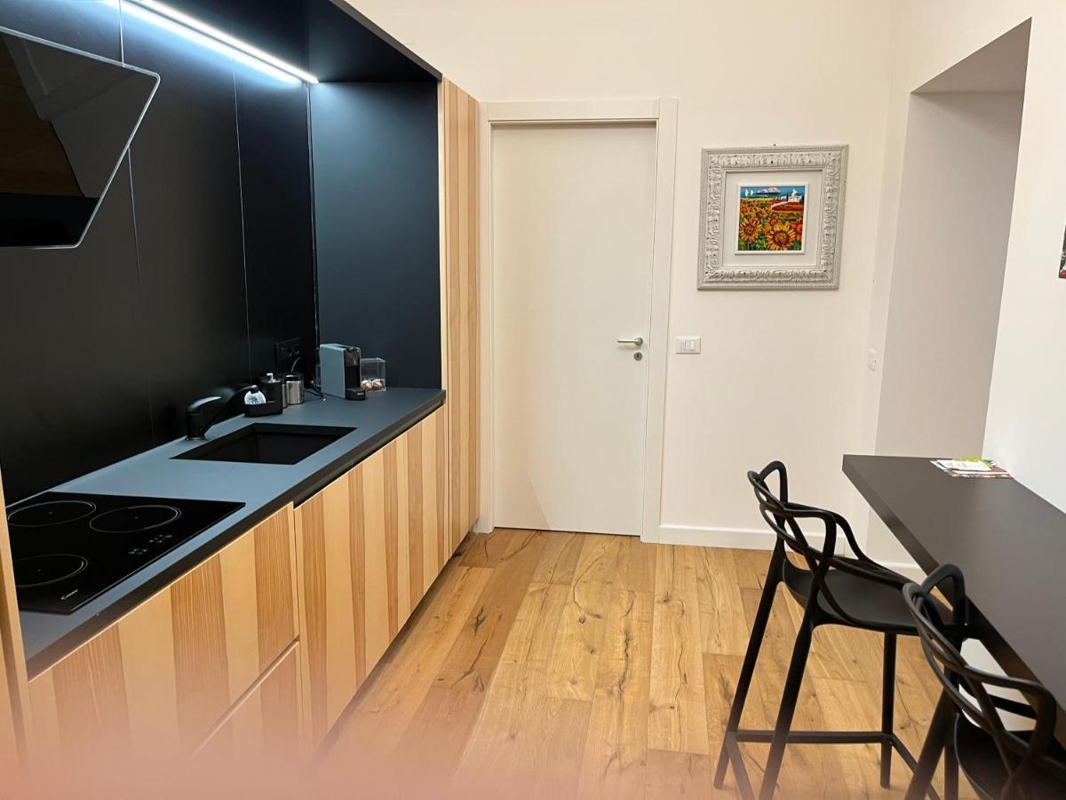 Cala Nera Luxury Apartment Palermo Bagian luar foto